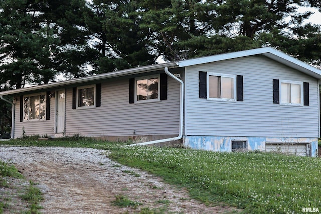 29498 420th St, Griggsville, IL 62340 - view of single story home