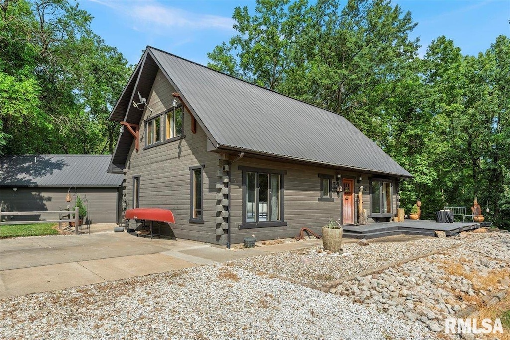 23765 Tar Creek St, Oakford, IL 62673 - photo 1