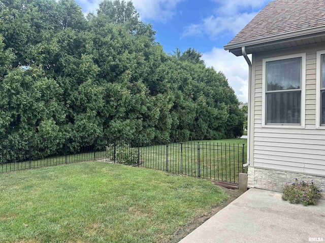4004 Abbey Ridge St, Quincy, IL 62305 - view of yard