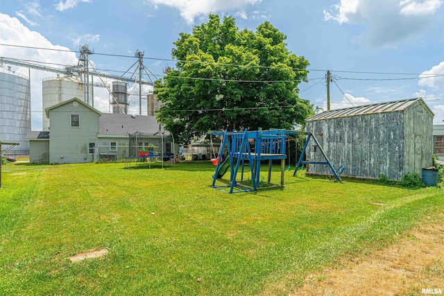 205 NE 1st St, Atlanta, IL 61723 - photo 28