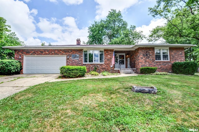 46 Park Ln, Clinton, IL 61727 - photo 1