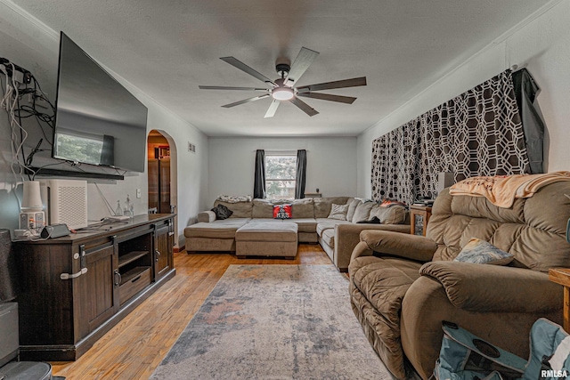 902 S Spring St, Mount Pulaski, IL 62548 - photo 5