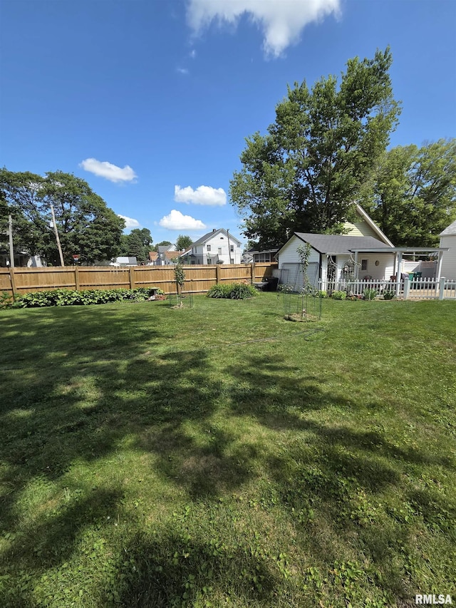 1329 W Main St, Galesburg, IL 61401 - photo 9