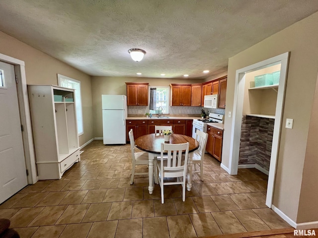 217 S 9th St, Petersburg, IL 62675 - photo 7