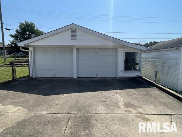 38 Reeder Dr, Decatur, IL 62521 - photo 15