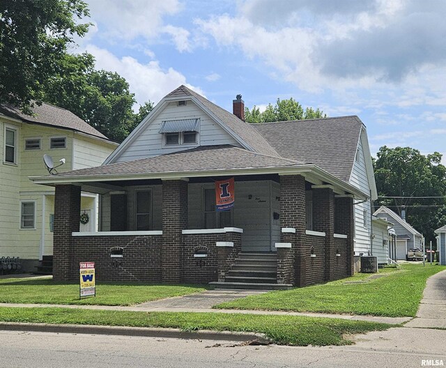 416 N Kickapoo St, Lincoln, IL 62656 - photo 1