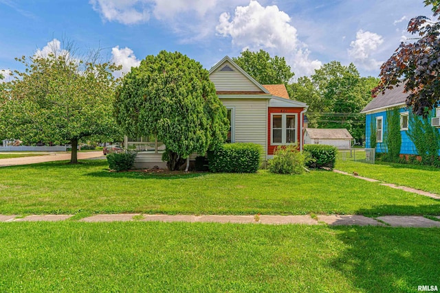 421 N Lafayette St, Mount Pulaski, IL 62548 - photo 2