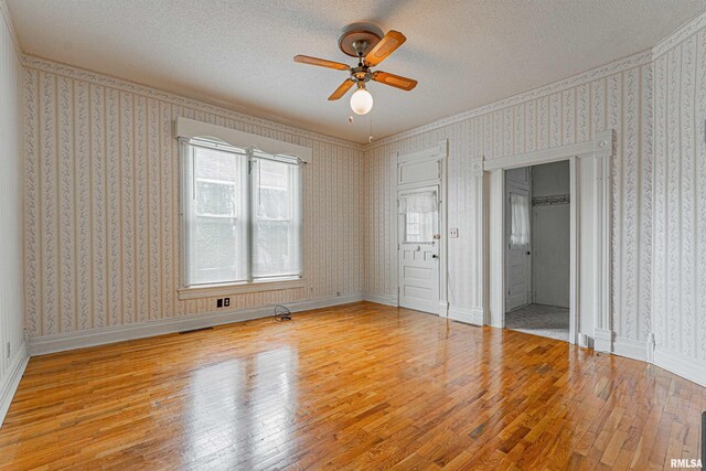 421 N Lafayette St, Mount Pulaski, IL 62548 - photo 11