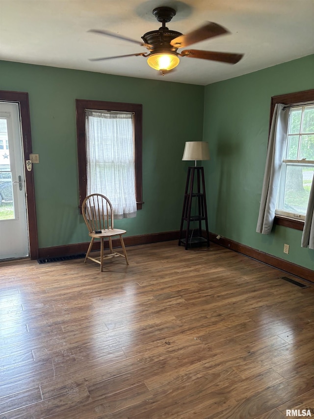 524 Henry St, Jacksonville, IL 62650 - photo 3