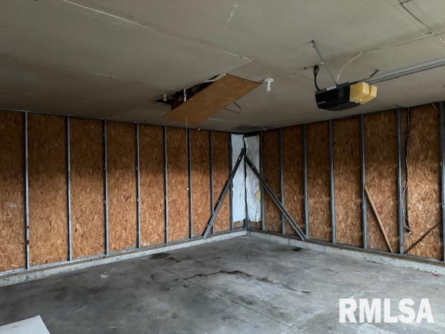 2405 Grom Dr, Springfield, IL 62707 - photo 16