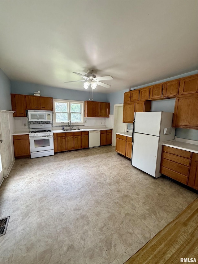 106 W Edwards St, Payson, IL 62360 - photo 9