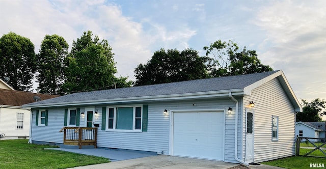 991 N Prairie St, Jacksonville, IL 62650 - photo 1