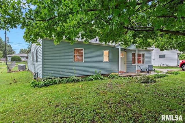 1028 N State St, Lincoln, IL 62656 - photo 3