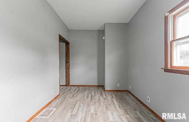 319 N Adams St, Lincoln, IL 62656 - photo 20
