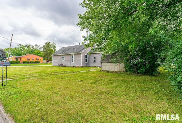 319 N Adams St, Lincoln, IL 62656 - photo 3