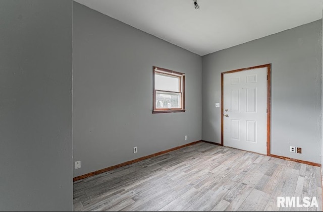 319 N Adams St, Lincoln, IL 62656 - photo 21