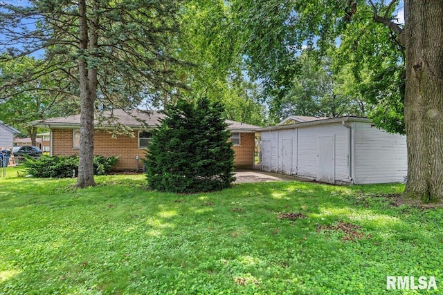 2307 E Eastview Dr, Springfield, IL 62702 - photo 21