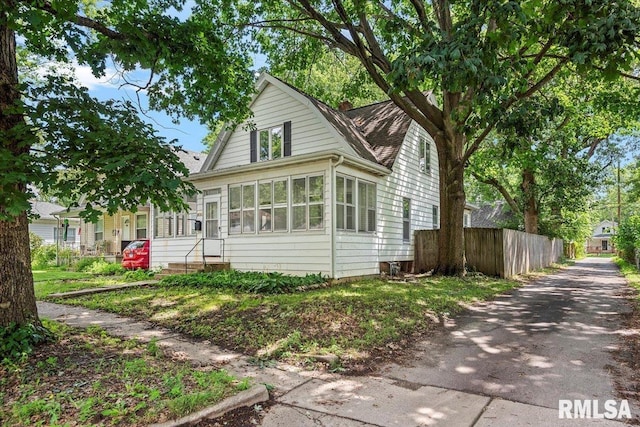 200 N Douglas Ave, Springfield, IL 62702 - photo 3