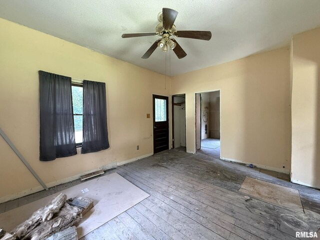 208 S Main St, Avon, IL 61415 - photo 8