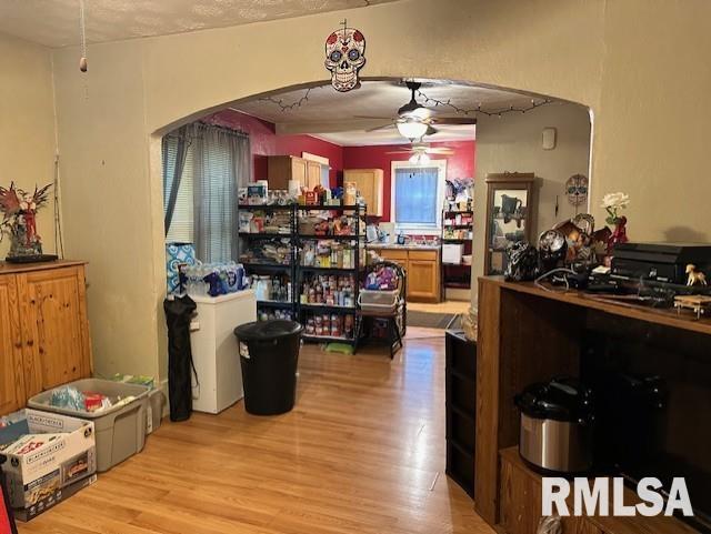 589 E Independence Ave, Jacksonville, IL 62650 - photo 5