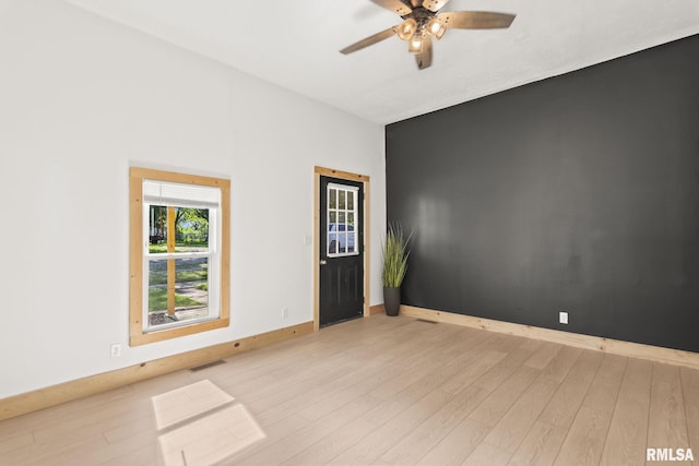 318 S Curtis St, Edinburg, IL 62531 - photo 2