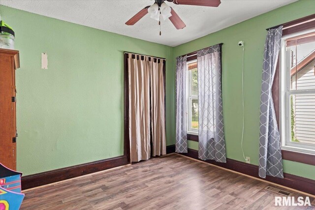 909 E College Ave, Jacksonville, IL 62650 - photo 16