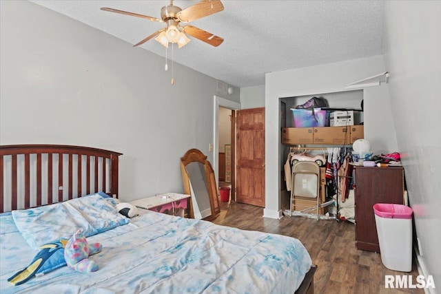909 E College Ave, Jacksonville, IL 62650 - photo 23