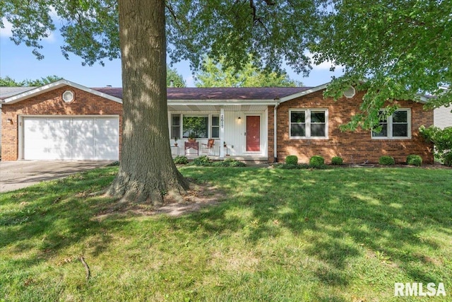 2617 Stratford Dr, Springfield, IL 62704 - photo 1