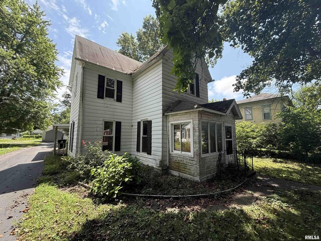 420 6th St, Illiopolis, IL 62539 - photo 1