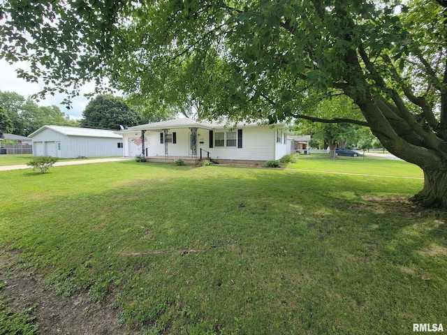 429 Weaver St, Nokomis, IL 62075 - photo 2