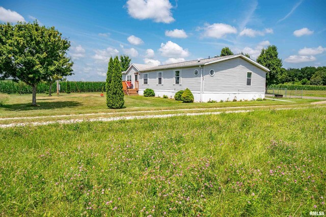 1752 Duncan Rd, Roodhouse, IL 62082 - photo 5