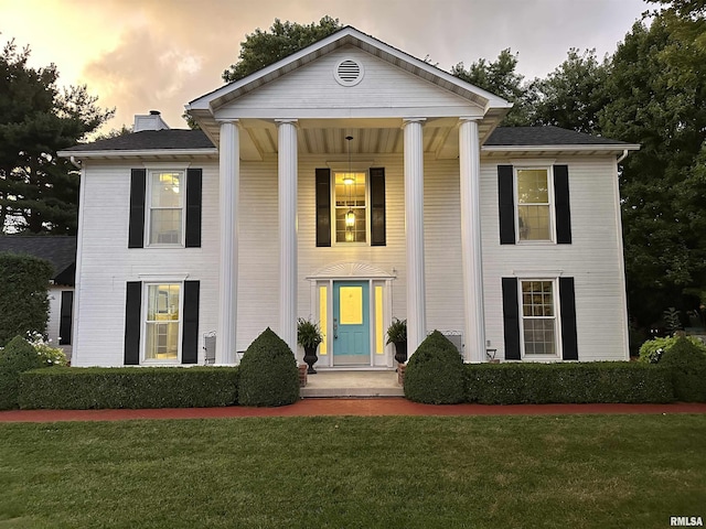14 Nob Hill Dr, Jacksonville, IL 62650 - photo 2