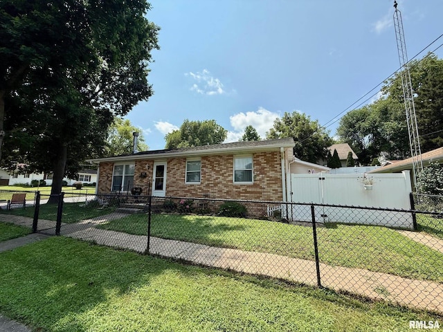 503 N 7th St, Petersburg, IL 62675 - photo 25