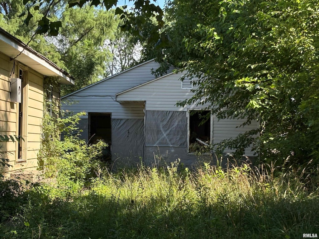2131 E Carpenter St, Springfield, IL 62702 - photo 2