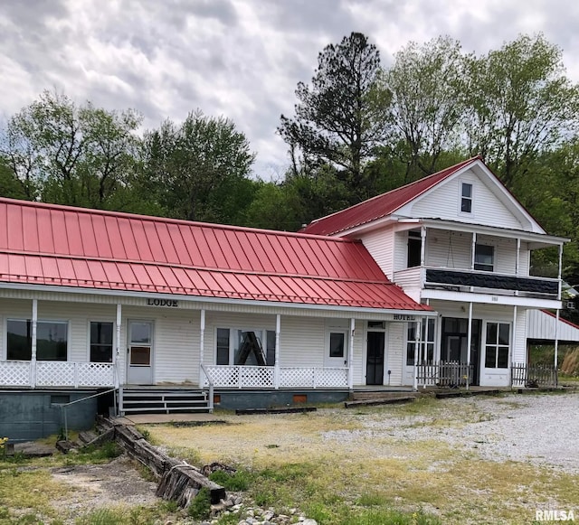 exterior space featuring a porch