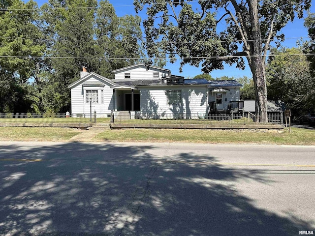 407 W Water St, Pinckneyville, IL 62274 - photo 1