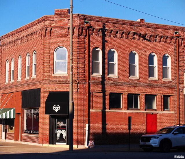 view of building exterior