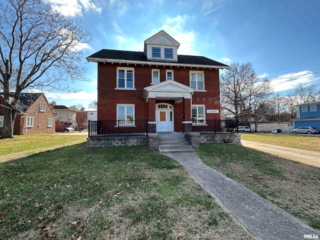 view of front of property with a front lawn