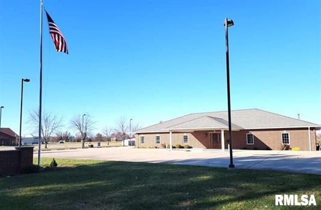 500 W 12th St, Flora, IL 62839 - photo 62