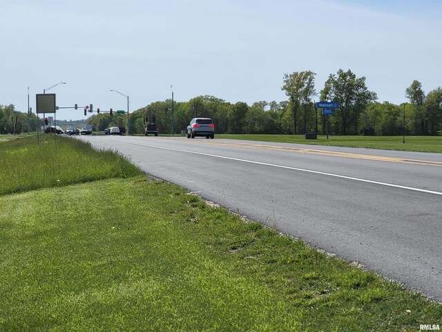 500 W 12th St, Flora, IL 62839 - photo 9
