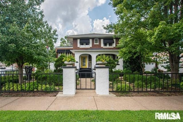 521 S Park Ave, Herrin, IL 62948 - view of front of house with a fenced front yard and a gate