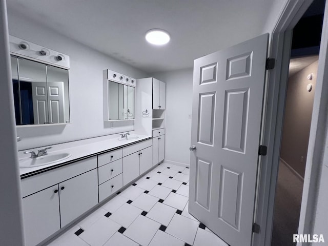 bathroom with vanity