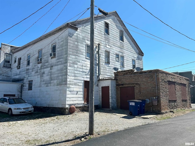 view of property exterior