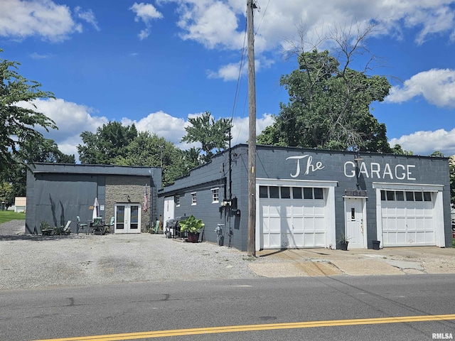 1205 E Main St, Benton, IL 62812 - photo 1