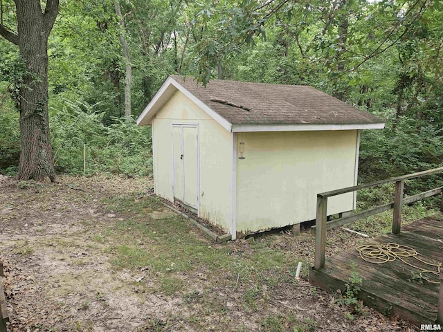 view of outbuilding