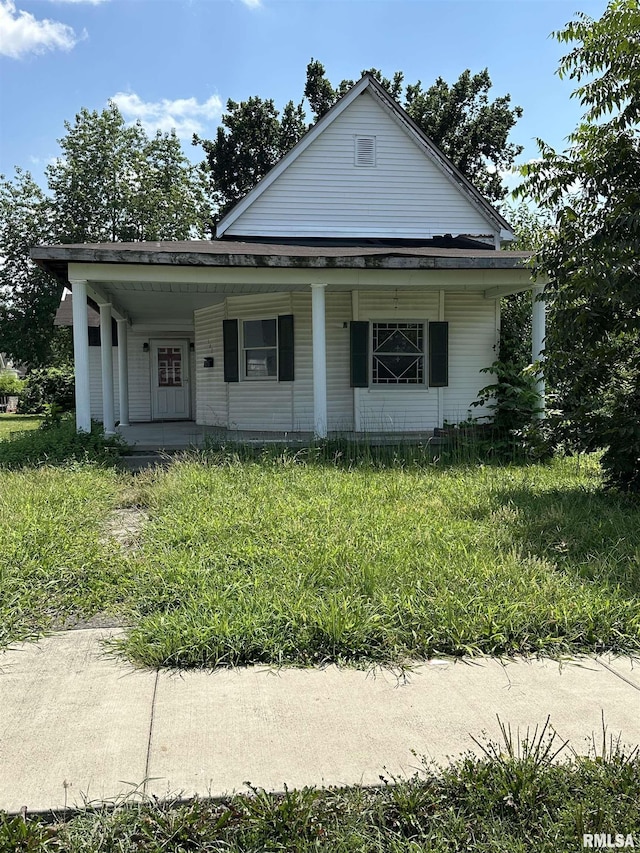 view of front of home featuring a porch