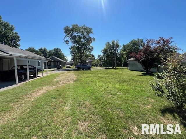 Listing photo 2 for 207 S Gardner St, West Frankfort IL 62896