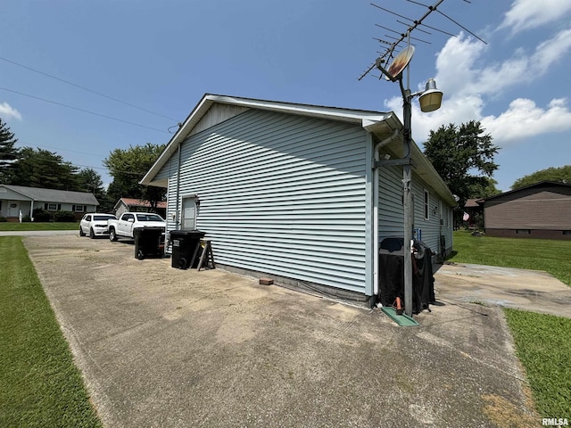 view of home's exterior