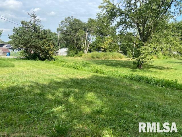 802 Joplin St, Benton, IL 62812