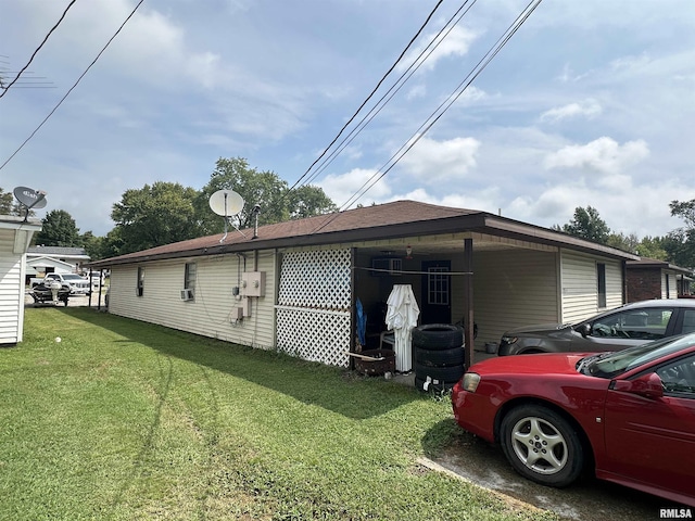 2202 Illinois Ave Unit 3 & 4, Murphysboro, IL 62966 - exterior space with a yard